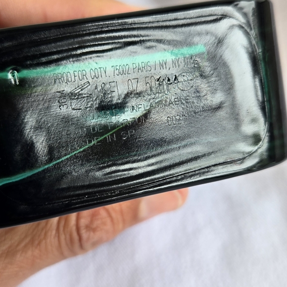 Marc Jacobs Decadence Eau De Parfum 1.6 Fl Oz. - Picture 7 of 8